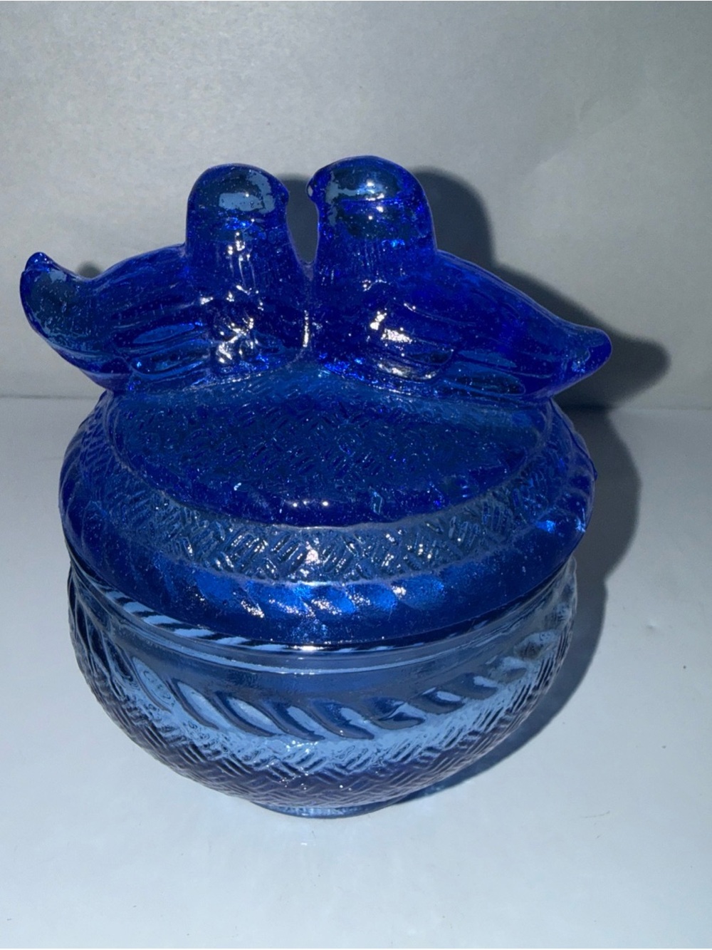 Vintage Cobalt Blue Kissing Birds on Nest Glass Dish Bowl Jewelry Trinket Box